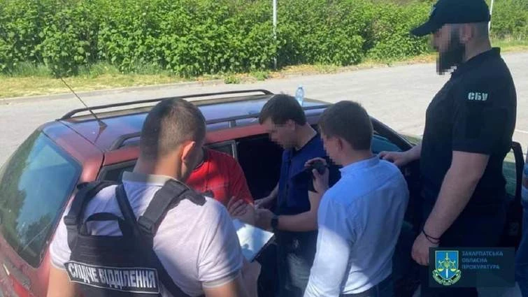 затримання прокуратурою