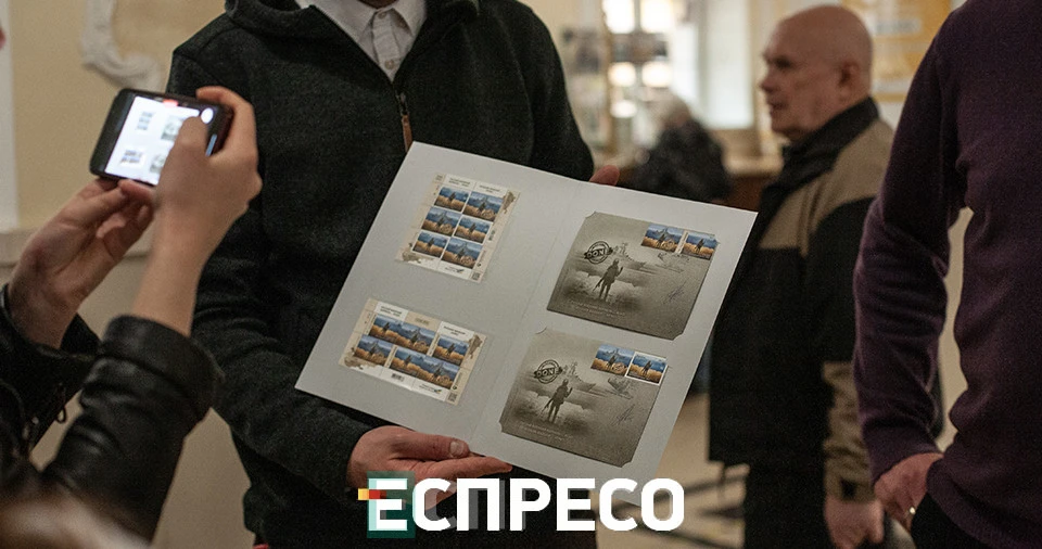 Друга марка із серії присвячена операції зі знищення крейсера "Москва". Її презентація відбулася рівно на 40-й день від його затоплення. Загальний наклад марок цього разу становить 5 мільйонів примірників з внутрішнім та міжнародним номіналами. Діятимуть
