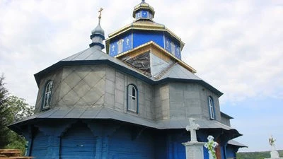 Церква у селі Хлівище