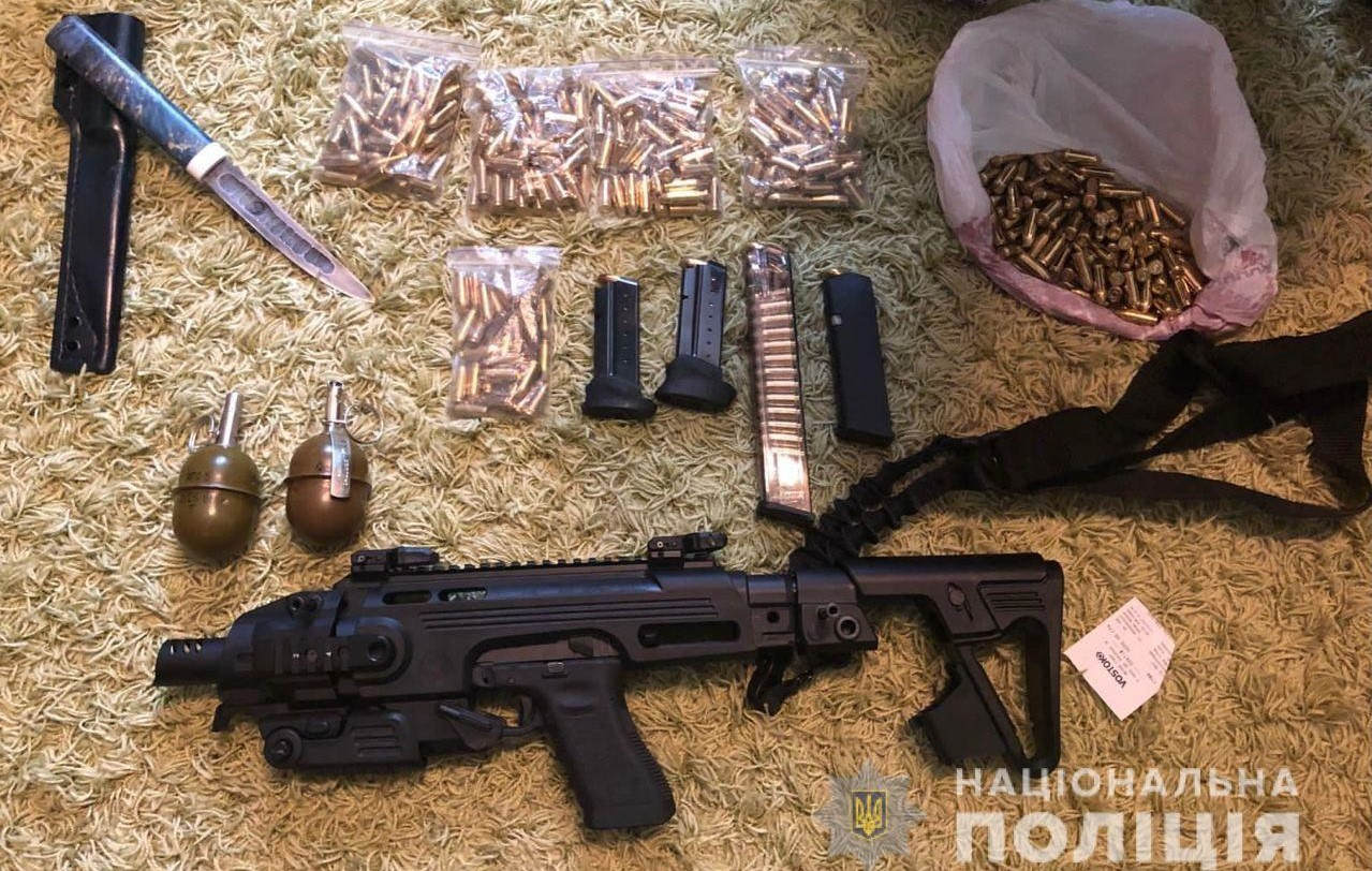 Контрабандисти зброї