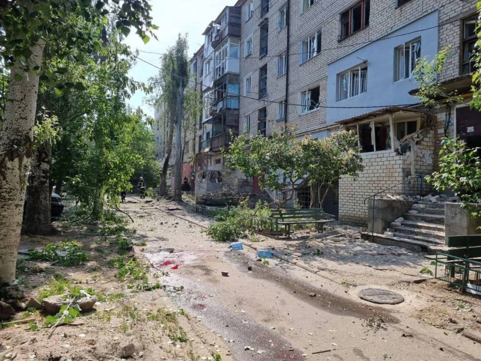 На фото наслідки обстрілу Миколаєва