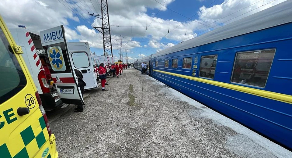 евакуаційний потяг із пораненими, Львів