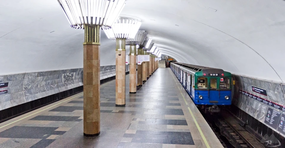 метро Харків