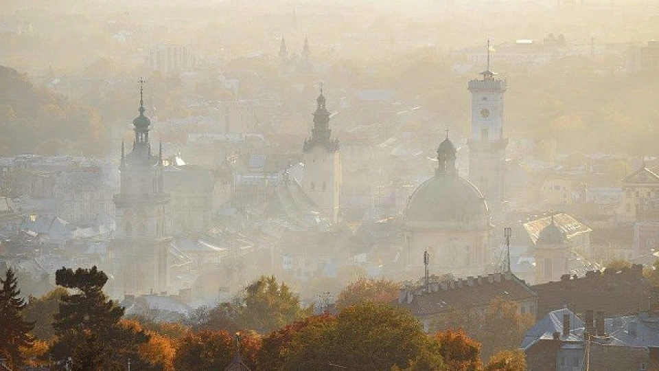 Туман у Львові