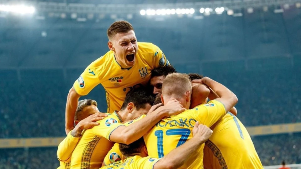 Збірна України з футболу