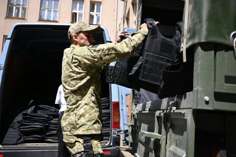 Бронежилети для військових