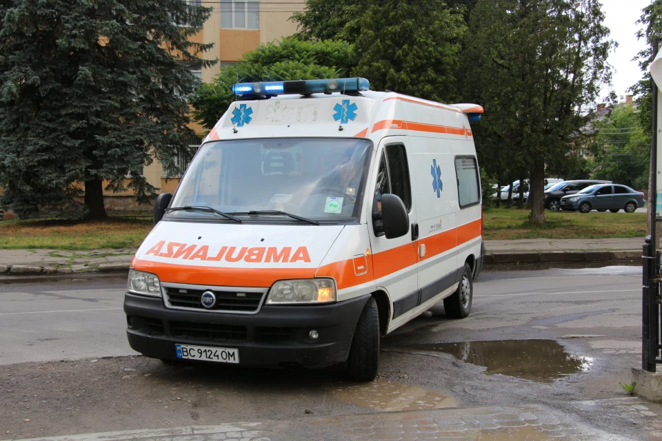 Автомобіль швидкої допомоги