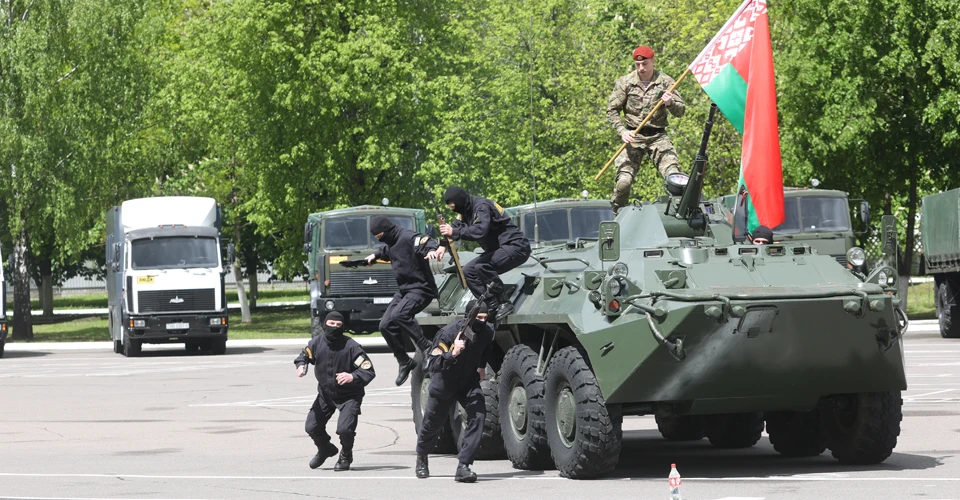 білоруські військові