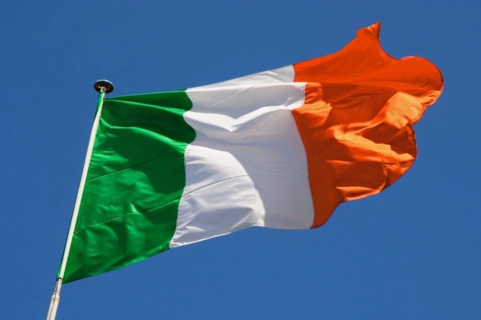 В Ірландії уряд планує розірвати всі договори про надання житла біженцям, а Трамп постає перед світом, який чинить опір. Акценти світових ЗМІ 19 квітня