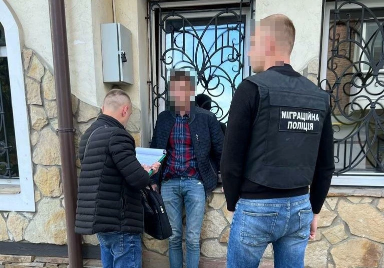 рівненський сутенер