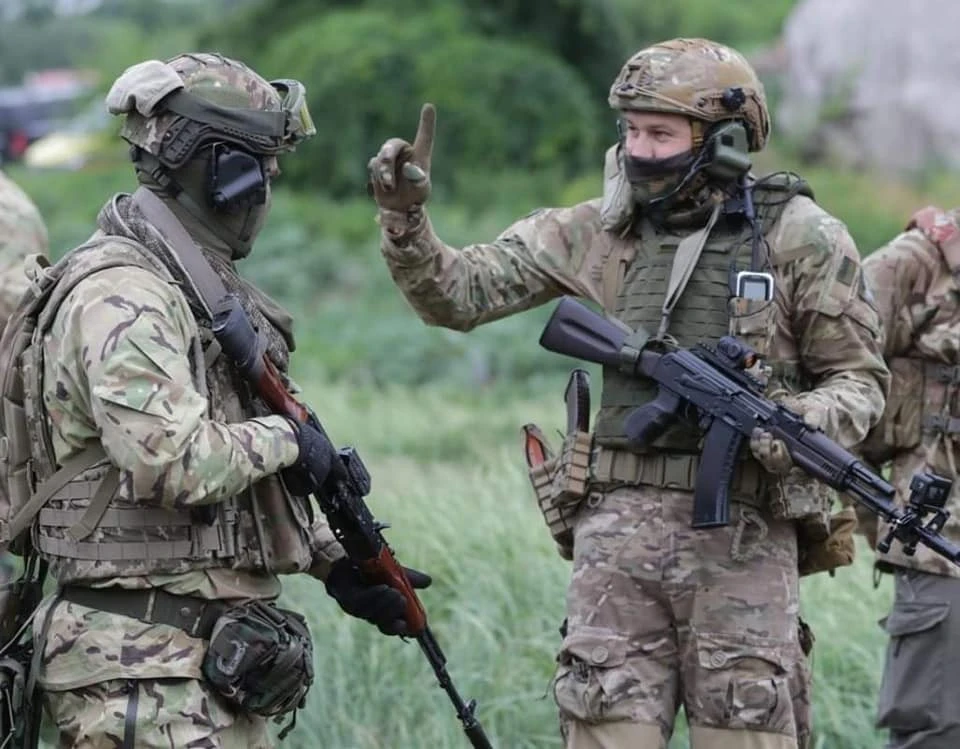На фото захисники України