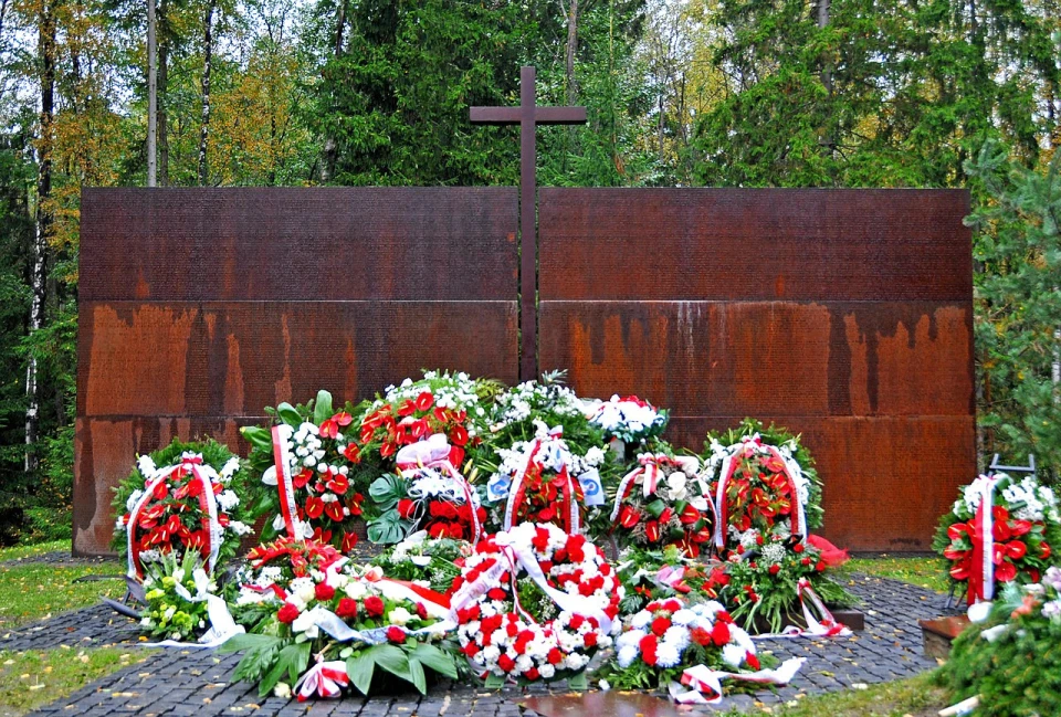Меморіальний комплекс "Катинь" у Смоленській області