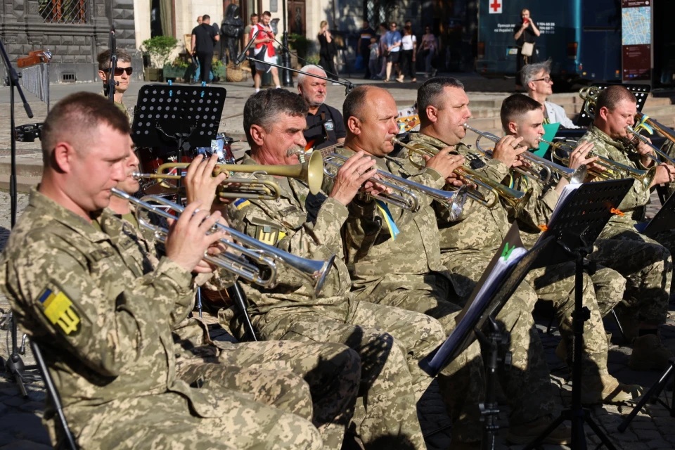 Військовий оркестр