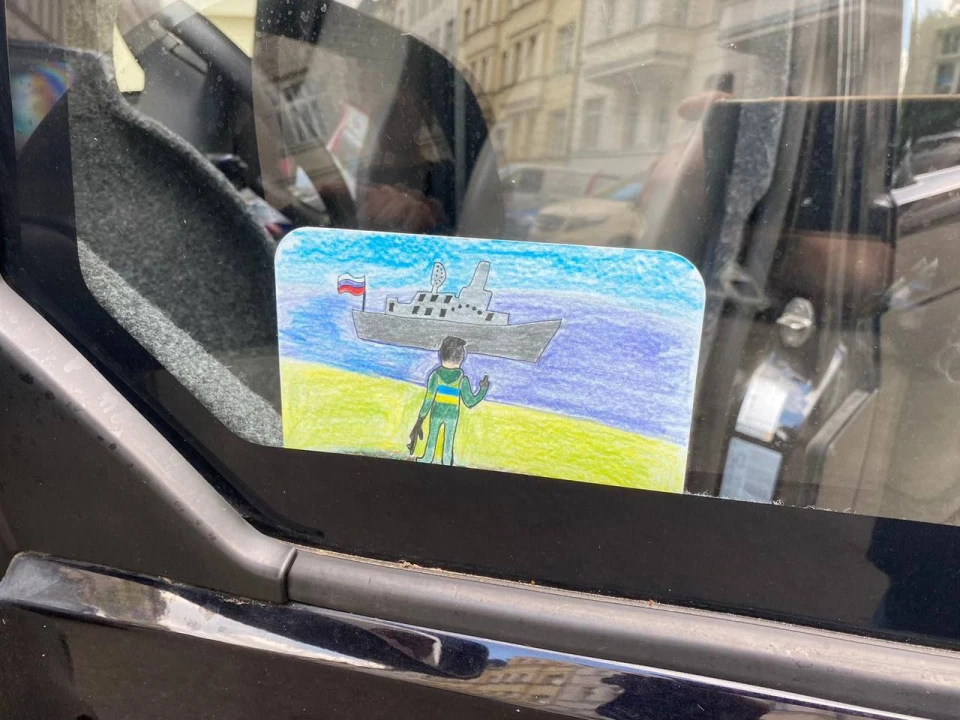 На фото допомога з Литви
