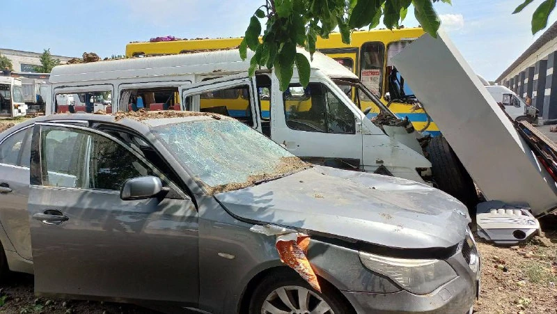 На фото наслідки обстрілів Миколаєва