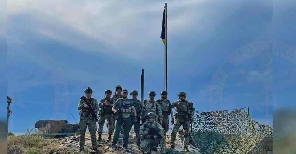 розмінування Зміїного