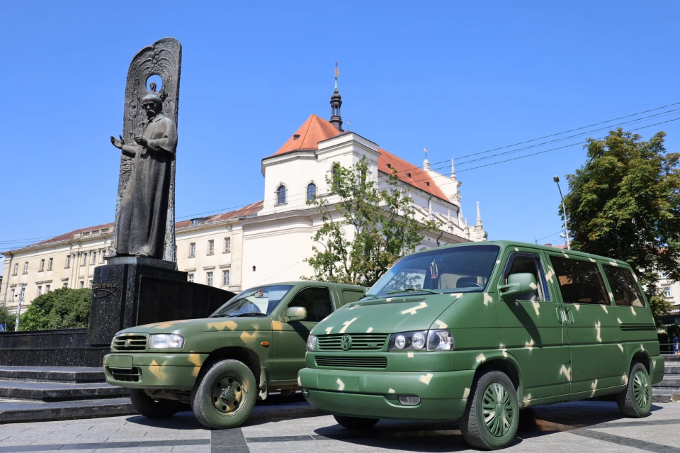 авто на передову