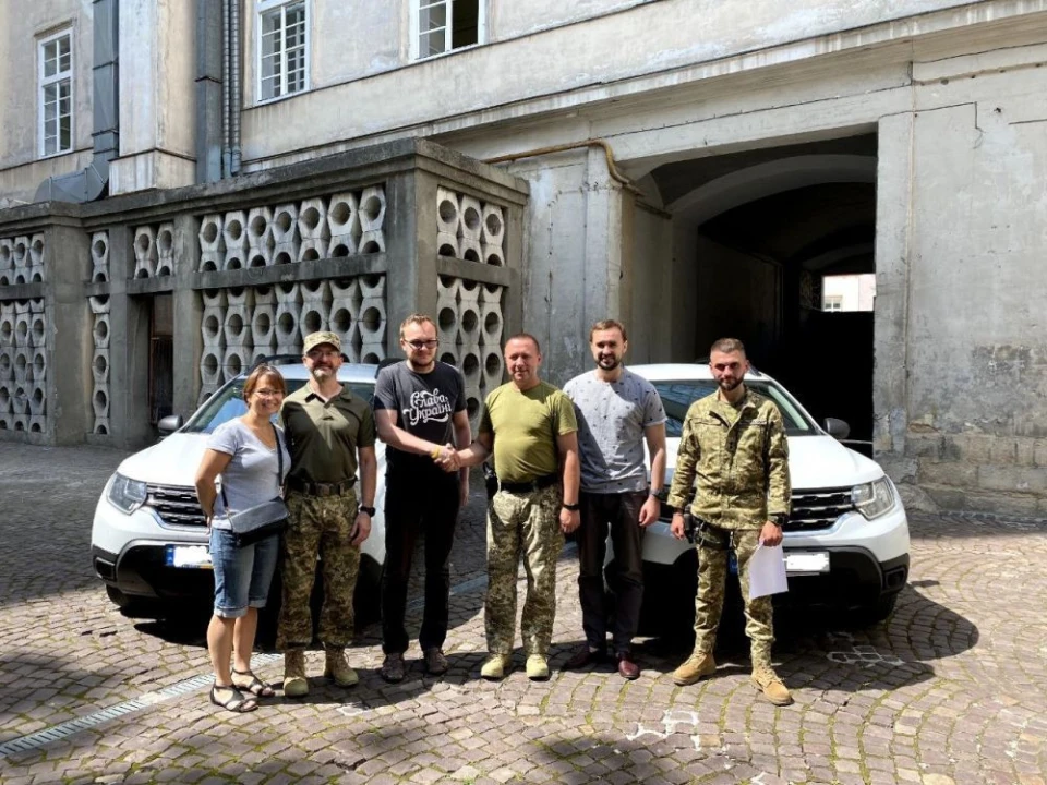 автомобілі для ЗСУ