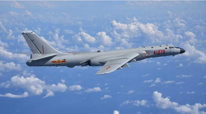 Китайський стратегічний бомбардувальник H-6K