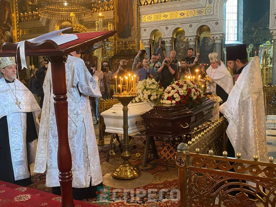 У Києві прощаються із подружжям Вадатурських