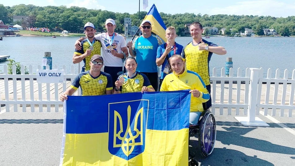 веслувальники