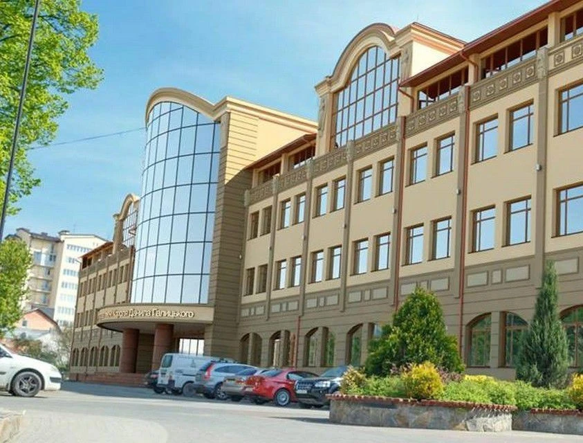 Університет Короля Данила