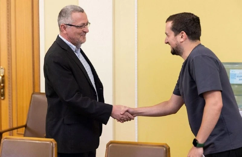 Заступник Керівника ОП та Надзвичайний посол Словенії