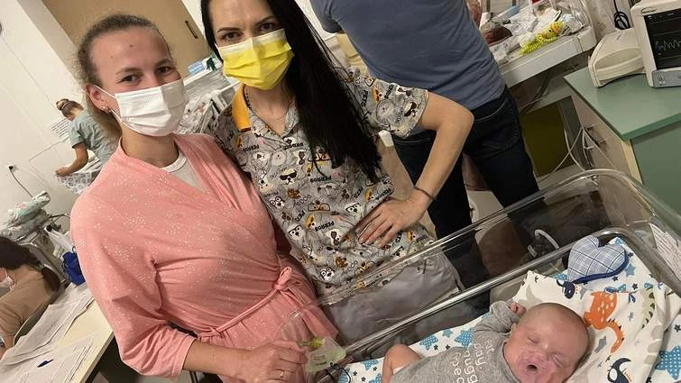 львівські медики врятували зір недоношеному хлопчику
