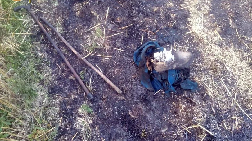 Речі пенсіонерки, знайдені рятувальниками на полі