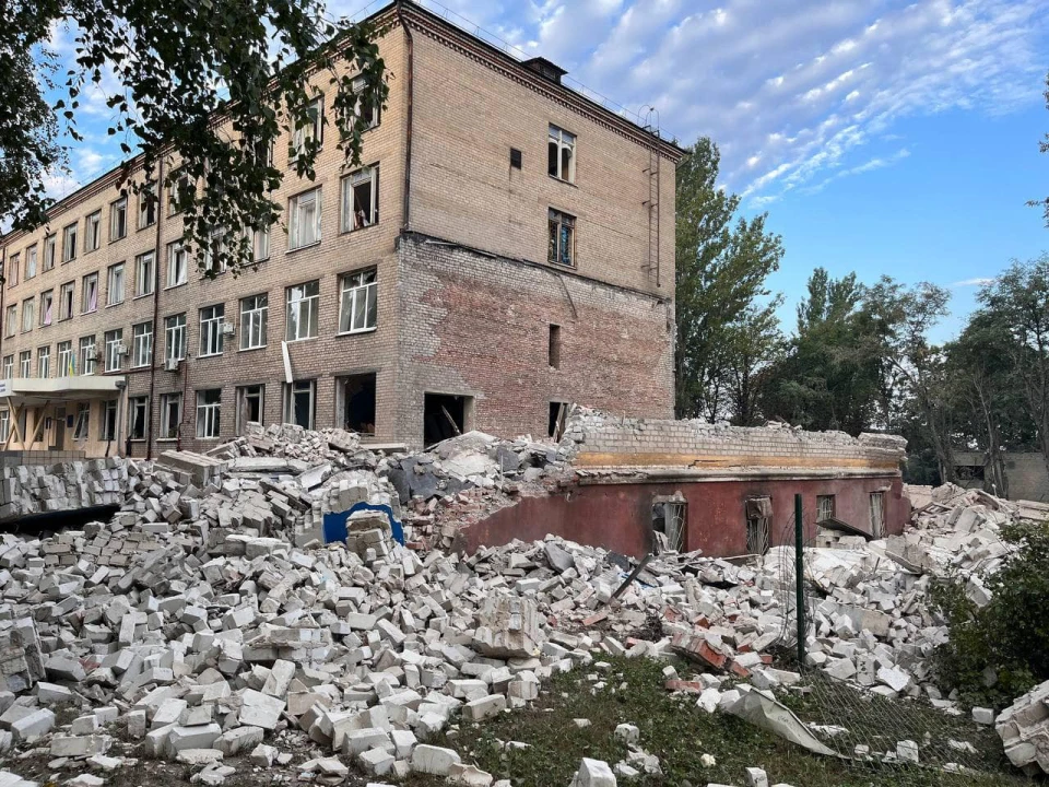 Внаслідок обстрілу загарбників у Краматорську пошкоджені навчальні заклади