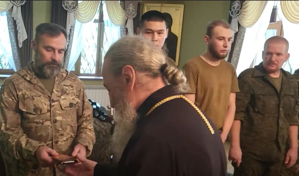 Предстоятель УПЦ (МП) Онуфрий встретился с пленными россиянами