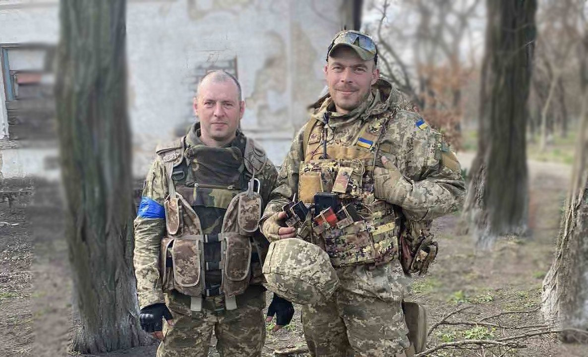 Микола Нижник з побратимом