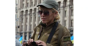 на фото: Елена Белозерская
