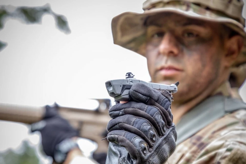 Мікродрони Black Hornet, якими зручно вести розвідку в умовах міських боїв