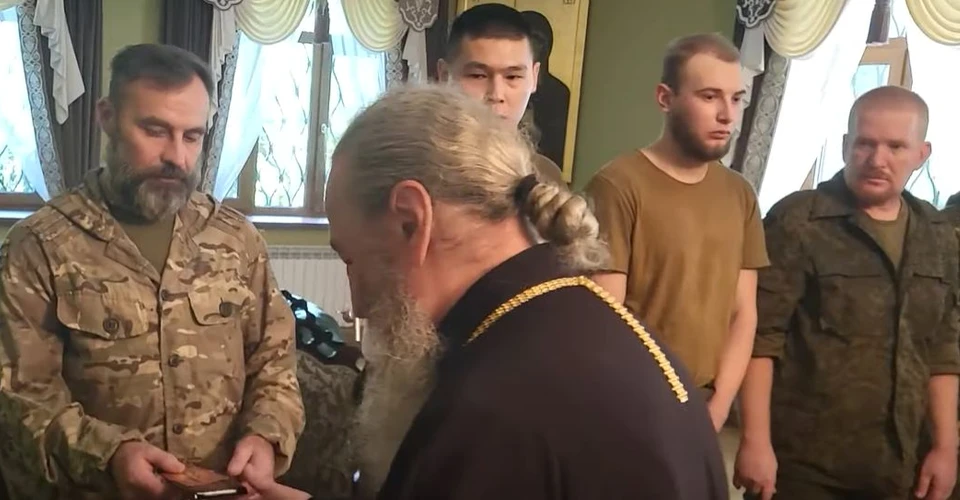Предстоятель УПЦ (МП) Онуфрій зустрівся з полоненими росіянами