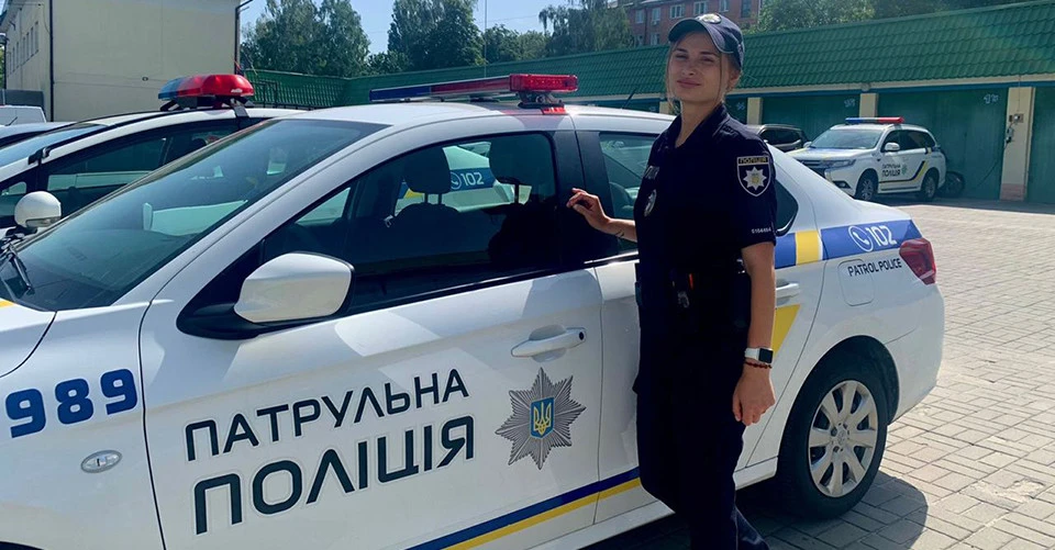 Поліцейська з Маріуполя Майя Роєвнєва