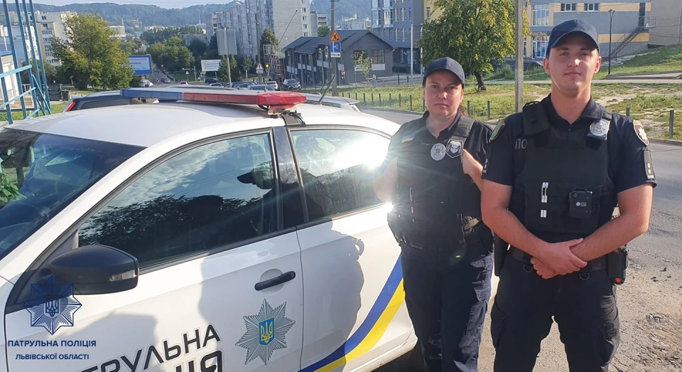 Патрульні Ірина Пенкальська та Віктор Митрик
