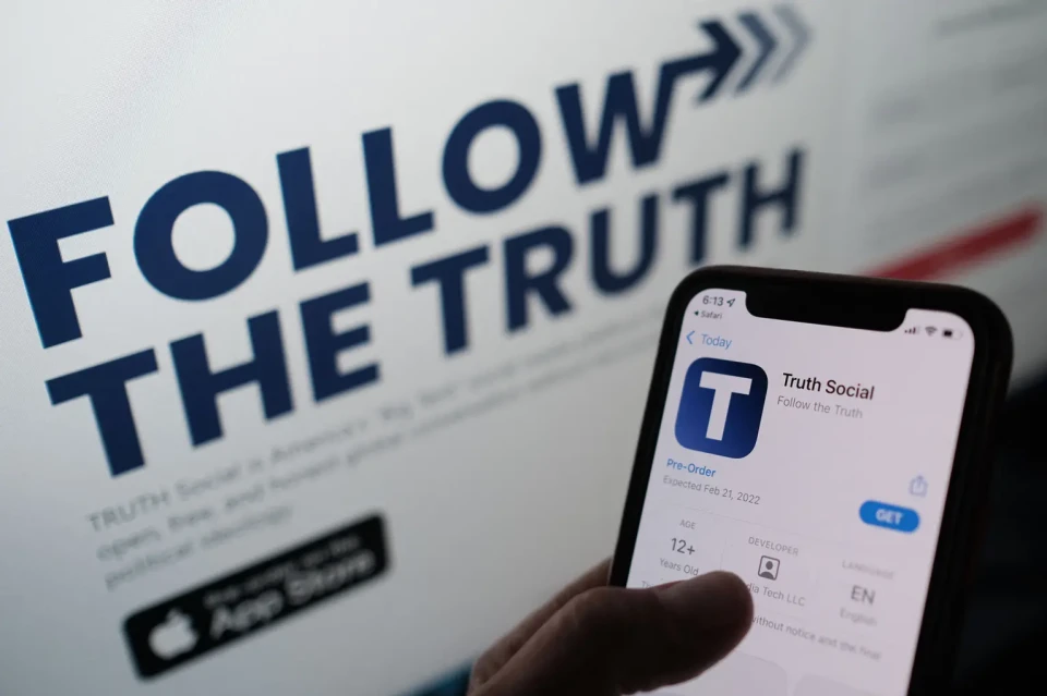 Google не схвалив Android-застосунок соцмережі Трампа Truth Social для поширення у Play Store