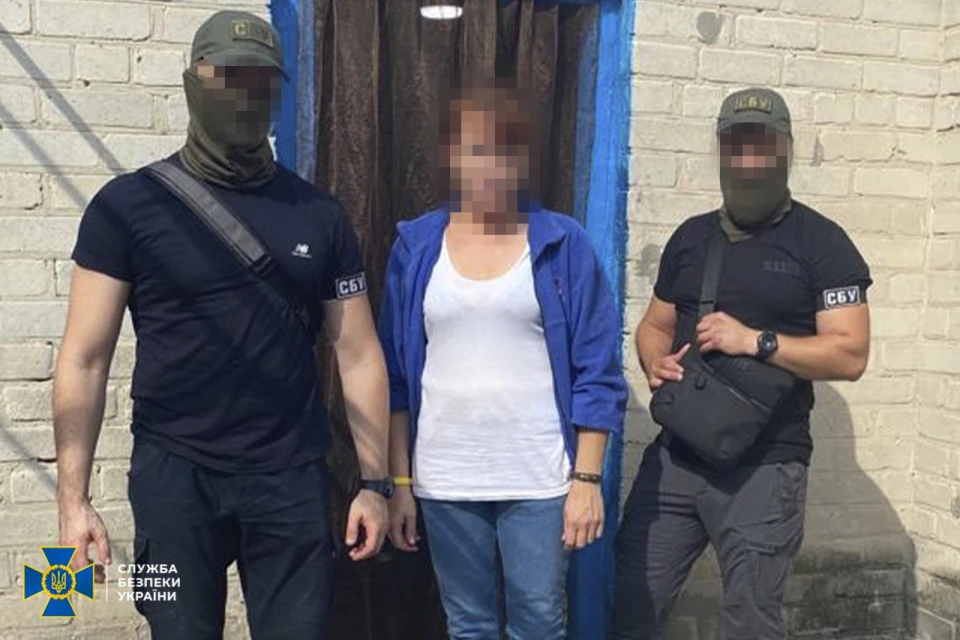 Випитувала в чоловіка-військового дані про розташування підрозділів ЗСУ й передавала окупантам: 31-річній жительці Дніпропетровщини повідомили про підозру в держзраді