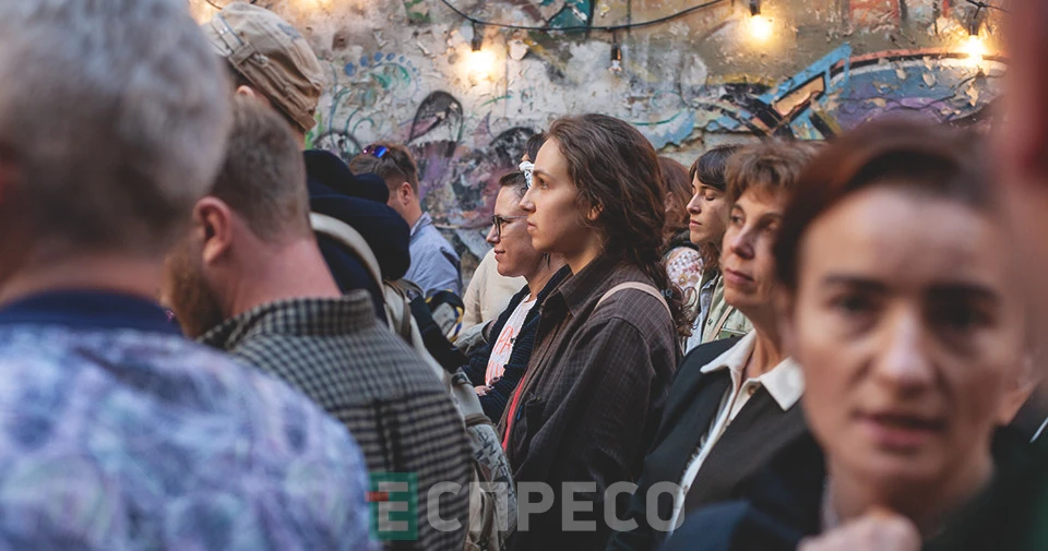 закапелок Марека Іващишина, відкриття до уродин