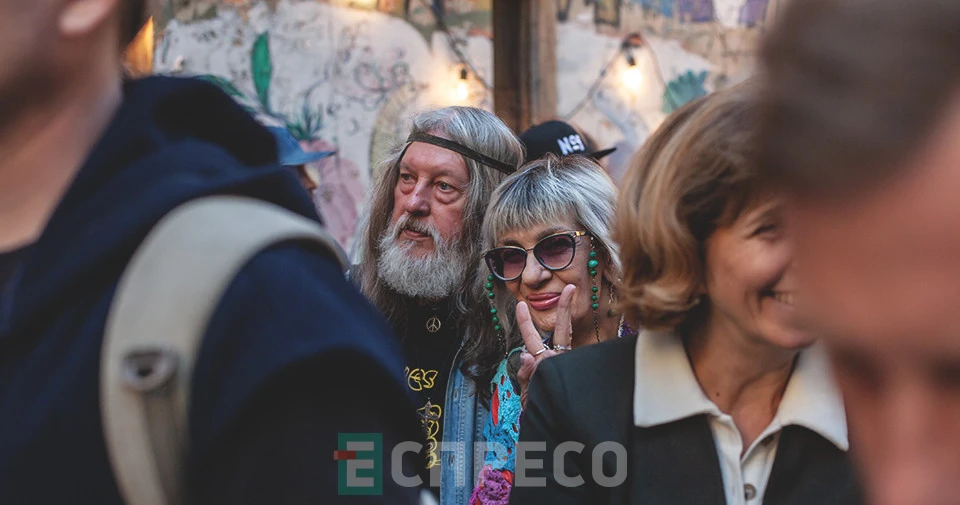 закапелок Марека Іващишина, відкриття до уродин