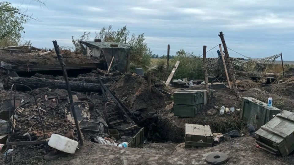 покинуті позції окупантів