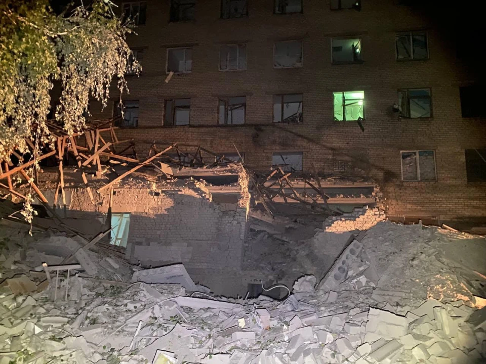 Окупанти вночі вдарили ракетами по приватному сектору та перинатальному центру Краматорська