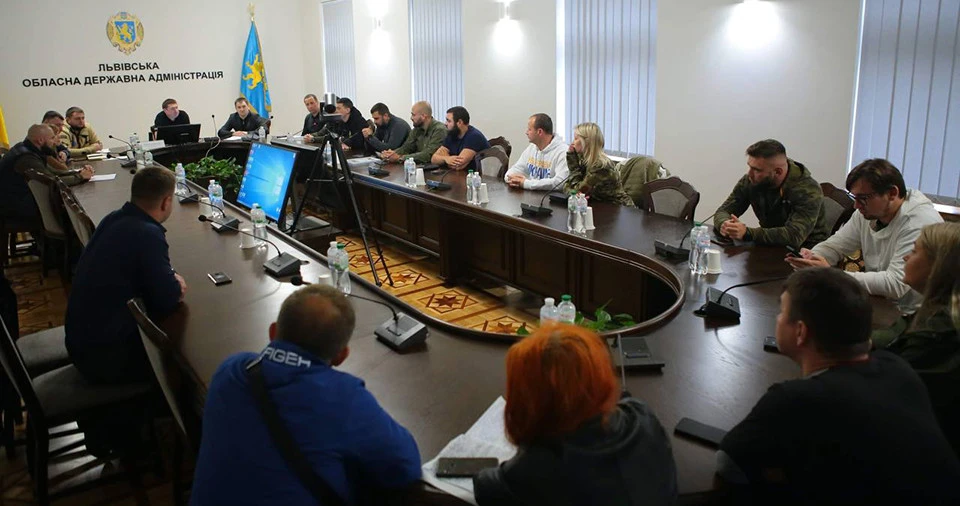 зустріч волонтерів та Козицького