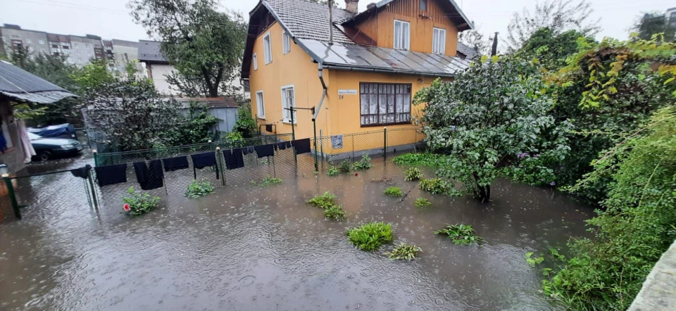 негода на Прикарпатті