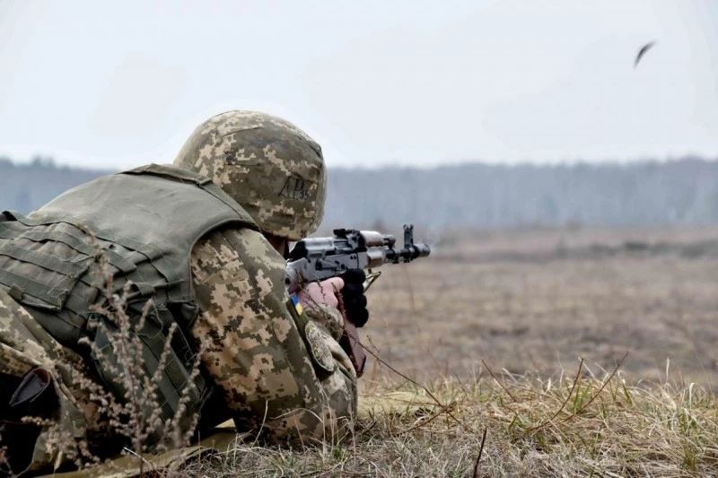 На околицях Калуша стріляють