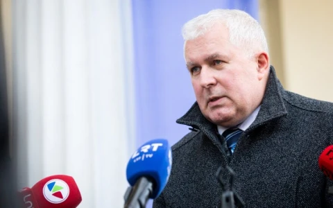 Арвідас Анушаускас