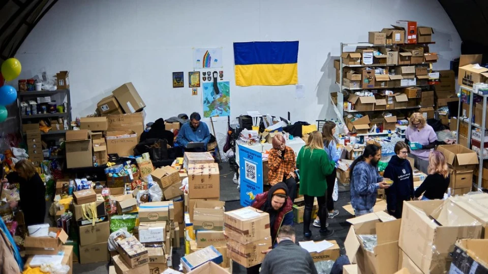 волонтери