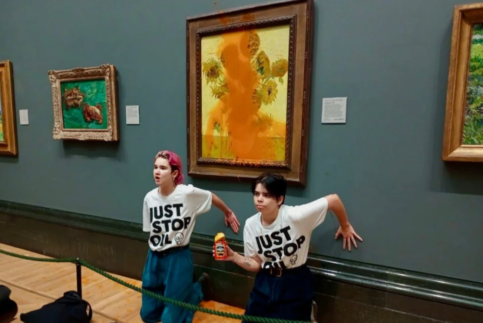 Еко-протестувальники залили супом картину Ван Гога у Лондоні