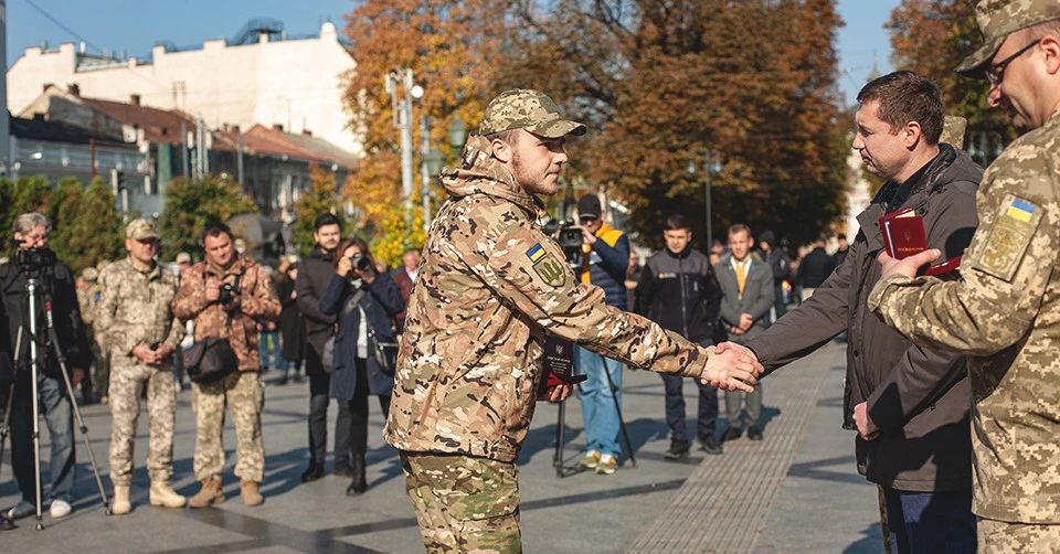 Нагородження відзнаками у Львові до Дня захисників та захисниць
